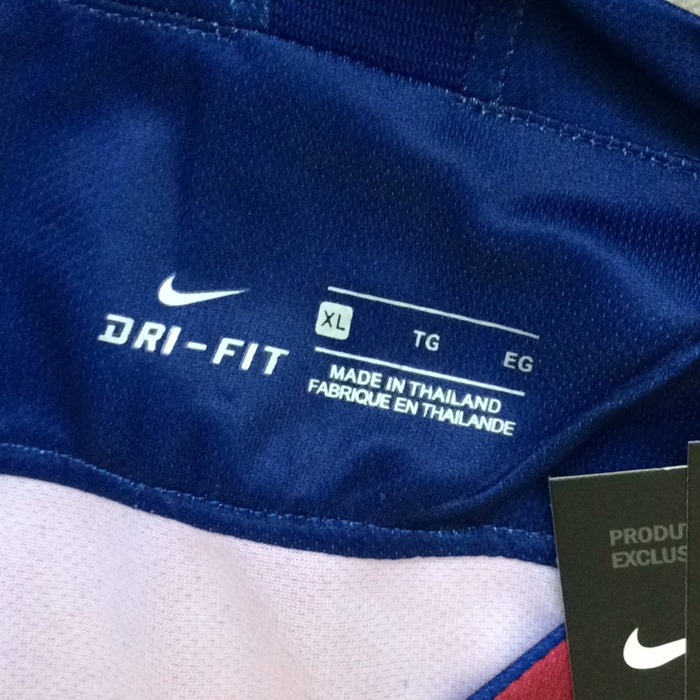 Barcelona Home Jersey-OPEN TO OFFERS!😊💵💵 - Picture 12 of 12